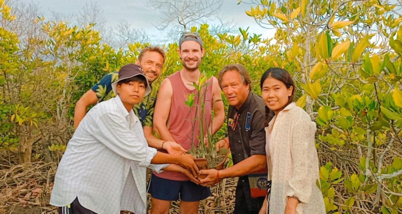 Oliver'S Laguna Eco Lodge Hotel งาปาลิ ภายนอก รูปภาพ