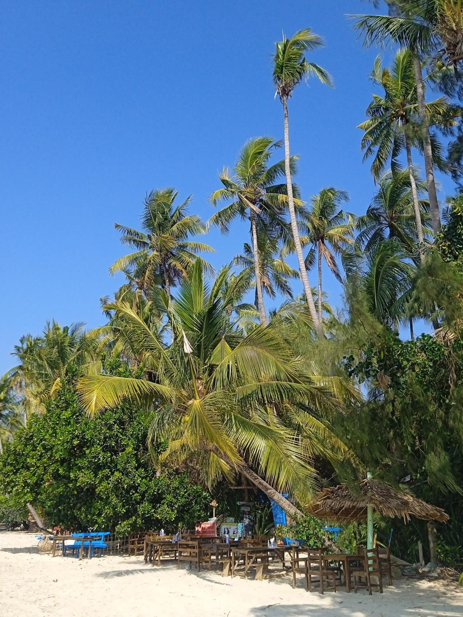 Oliver'S Laguna Eco Lodge Hotel งาปาลิ ภายนอก รูปภาพ
