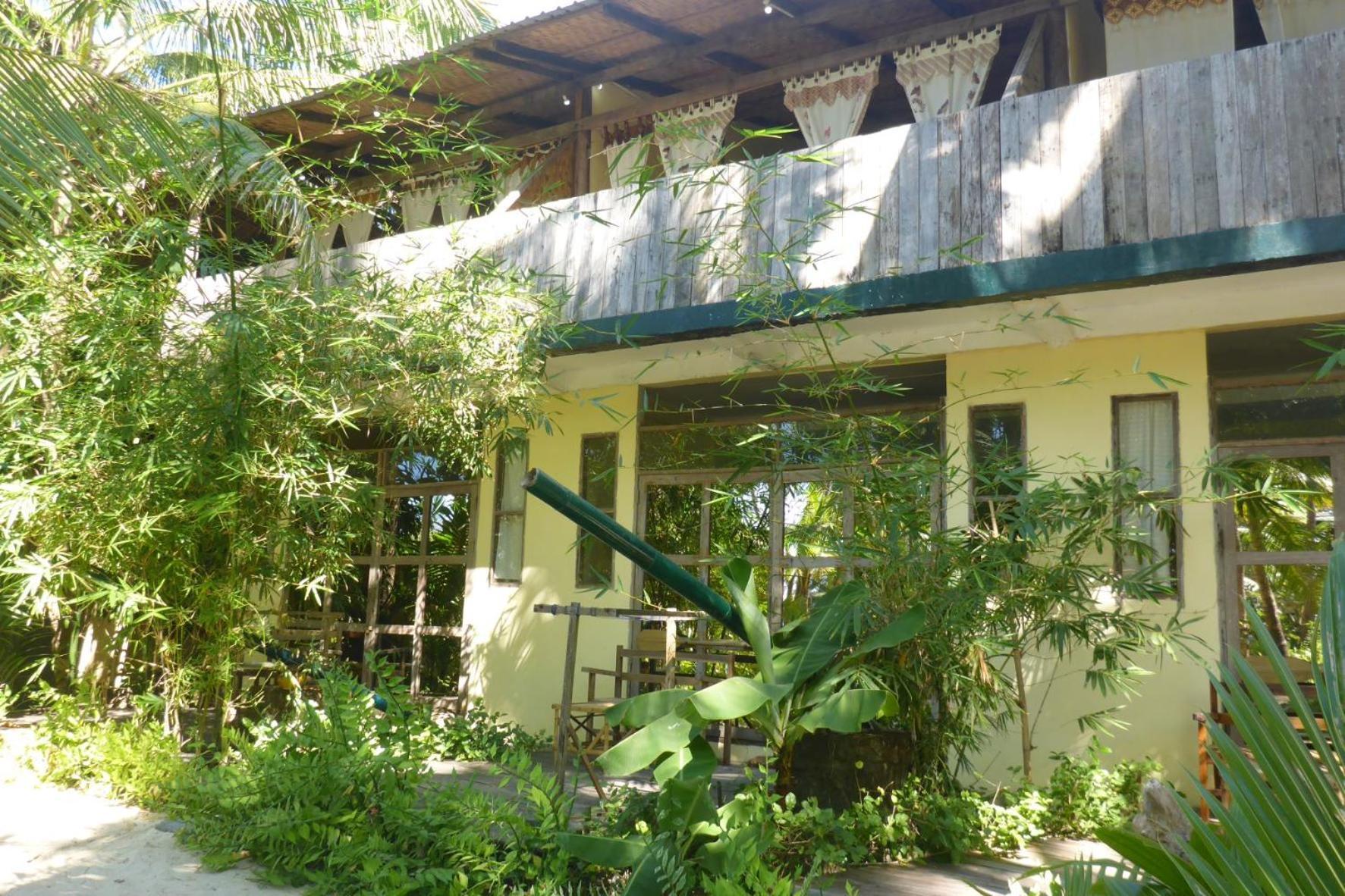 Oliver'S Laguna Eco Lodge Hotel งาปาลิ ภายนอก รูปภาพ